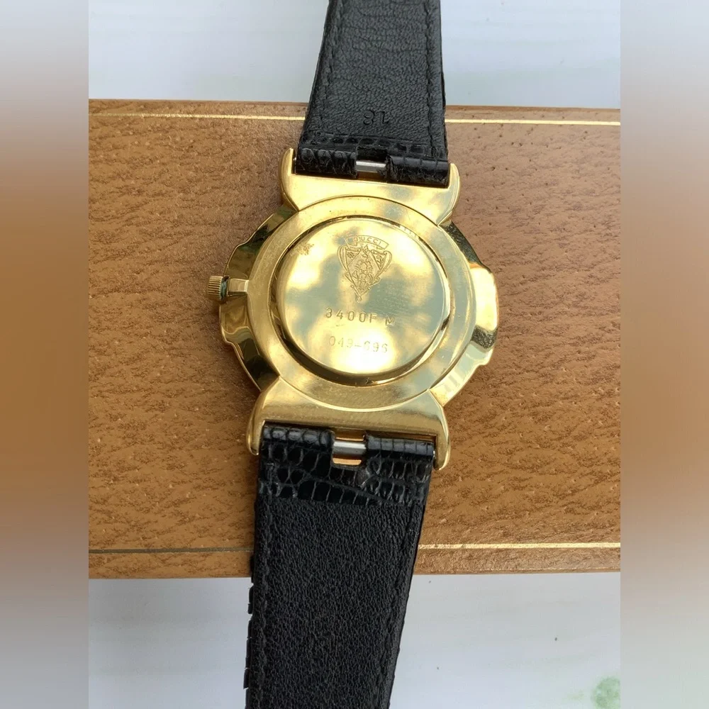 Authentic GUCCI DRESS watch💥💥💥